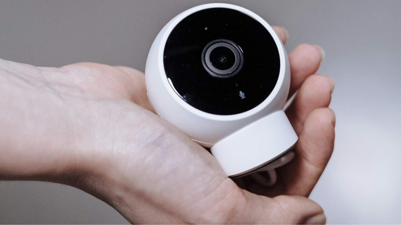 You are currently viewing Home Safety Cameras: A Must-Have for Modern Security – Top Picks for Your Home